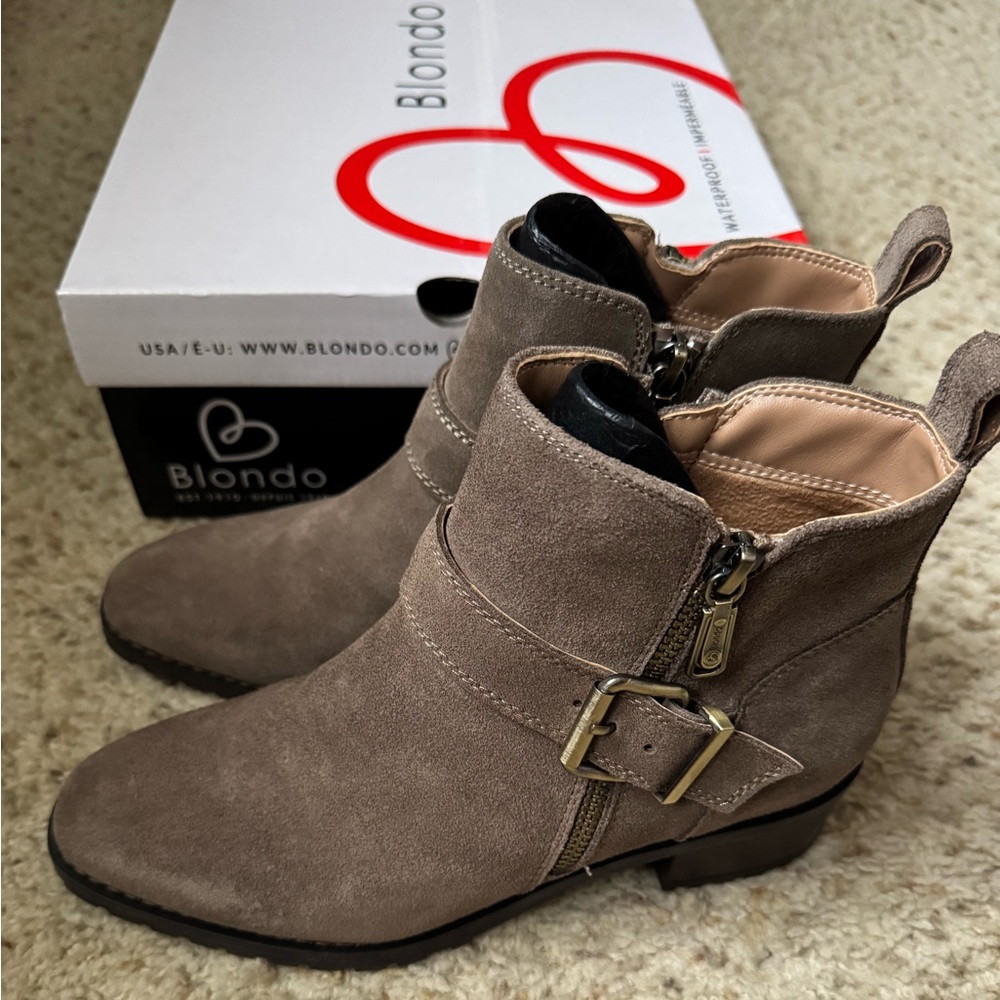 BLONDO Susan Suede Boots - Size 6.5